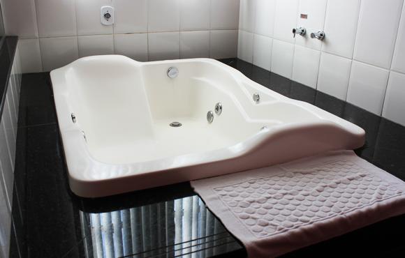 Eliana Hotel *